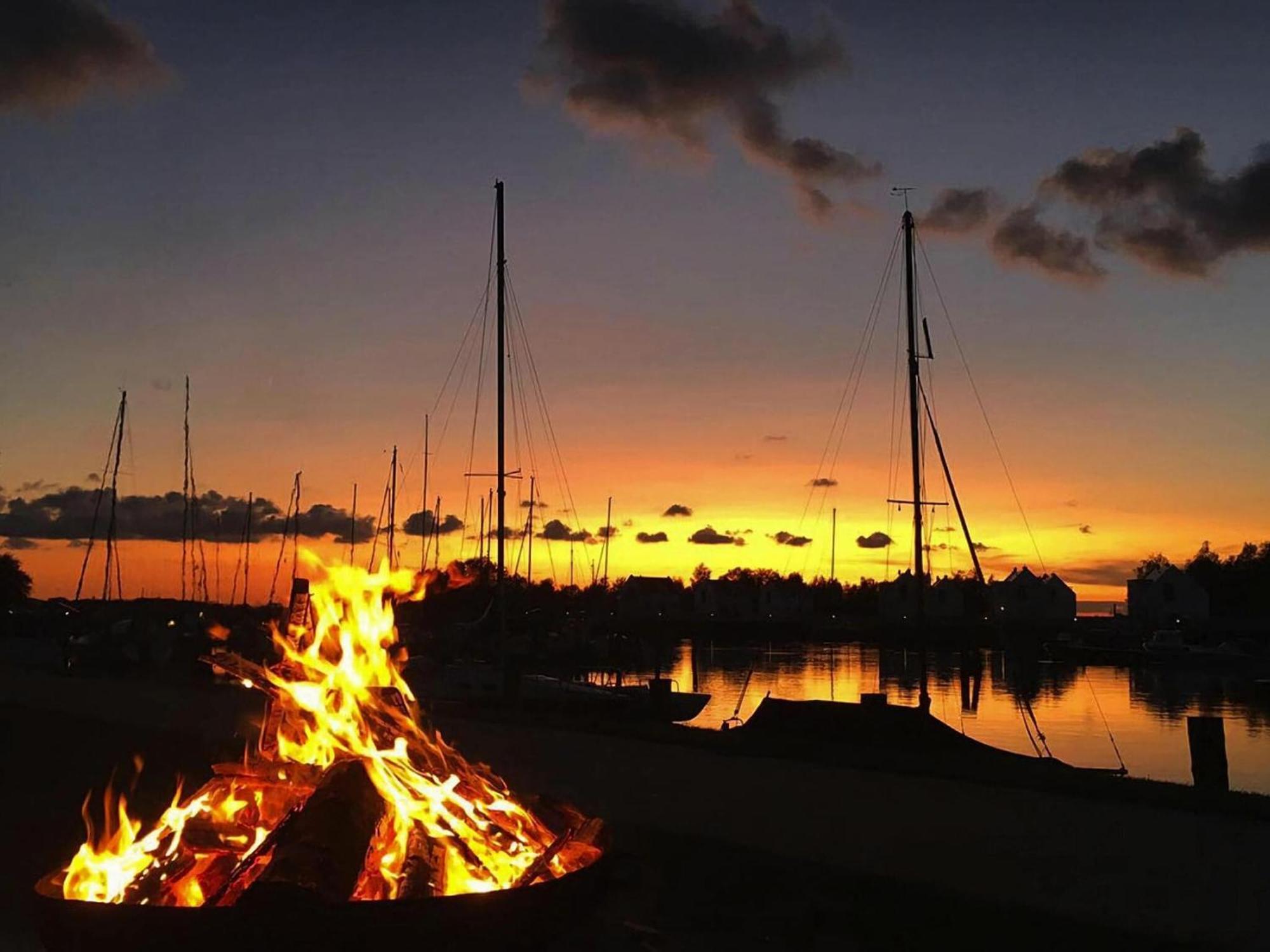 Ferienhaus Am Yachthafen In Peenemuende Esterno foto
