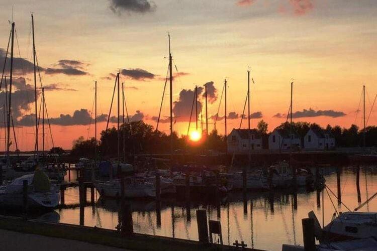 Ferienhaus Am Yachthafen In Peenemuende Esterno foto
